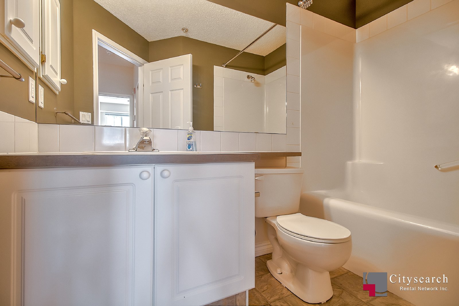 103, 126 14 Ave SW - - property image