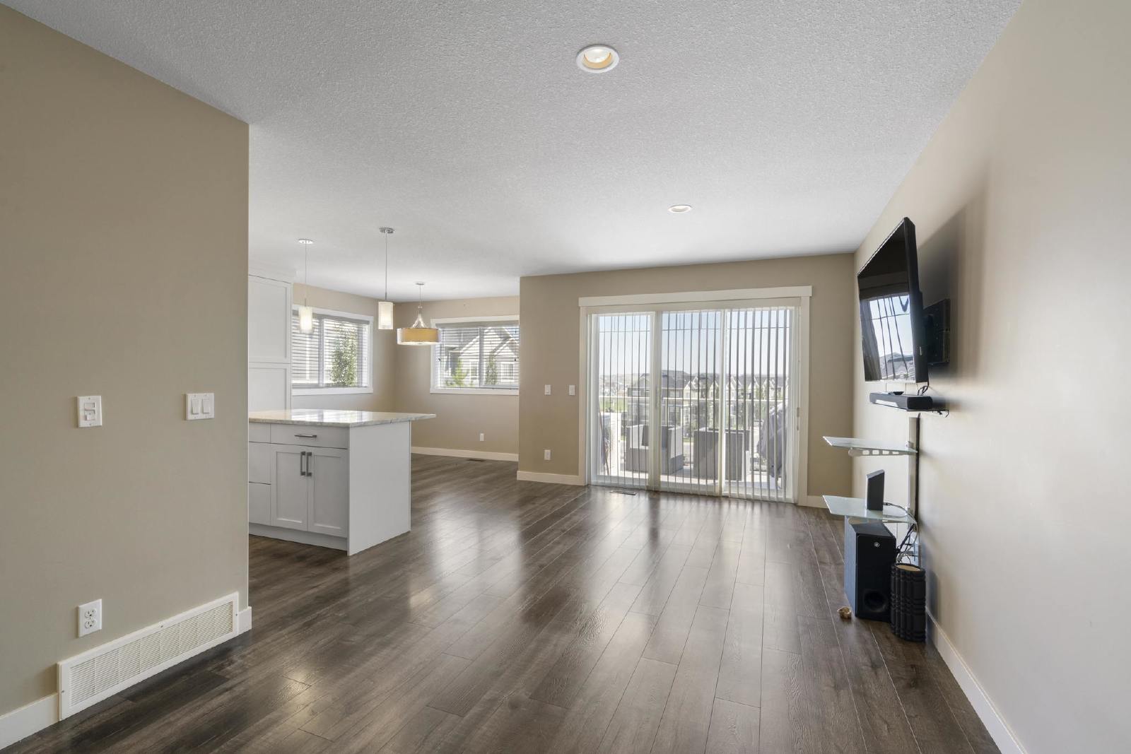 901 Evanston Manor NW - - property image