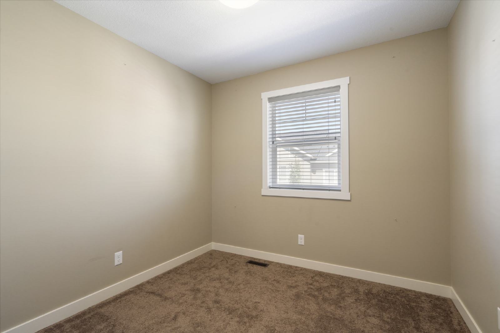 901 Evanston Manor NW - - property image