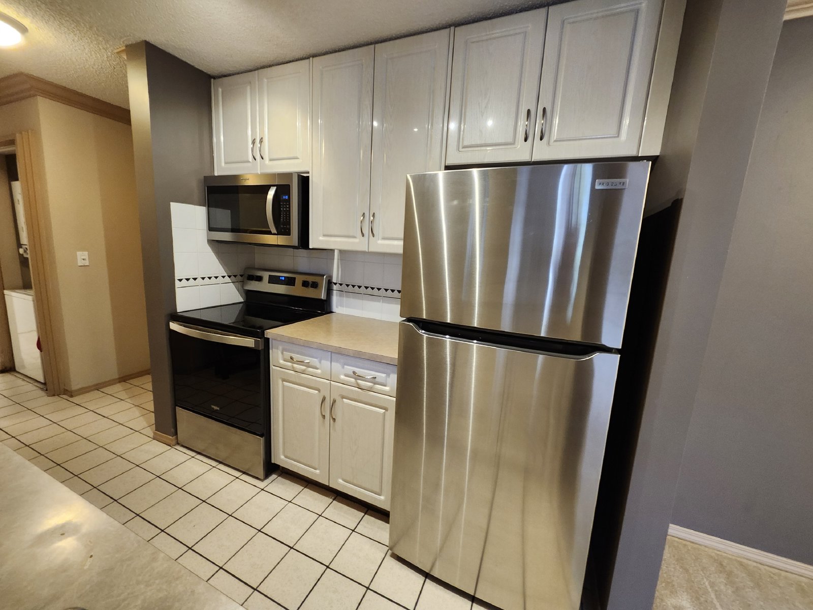 114, 727 56 Avenue SW - 1 property image