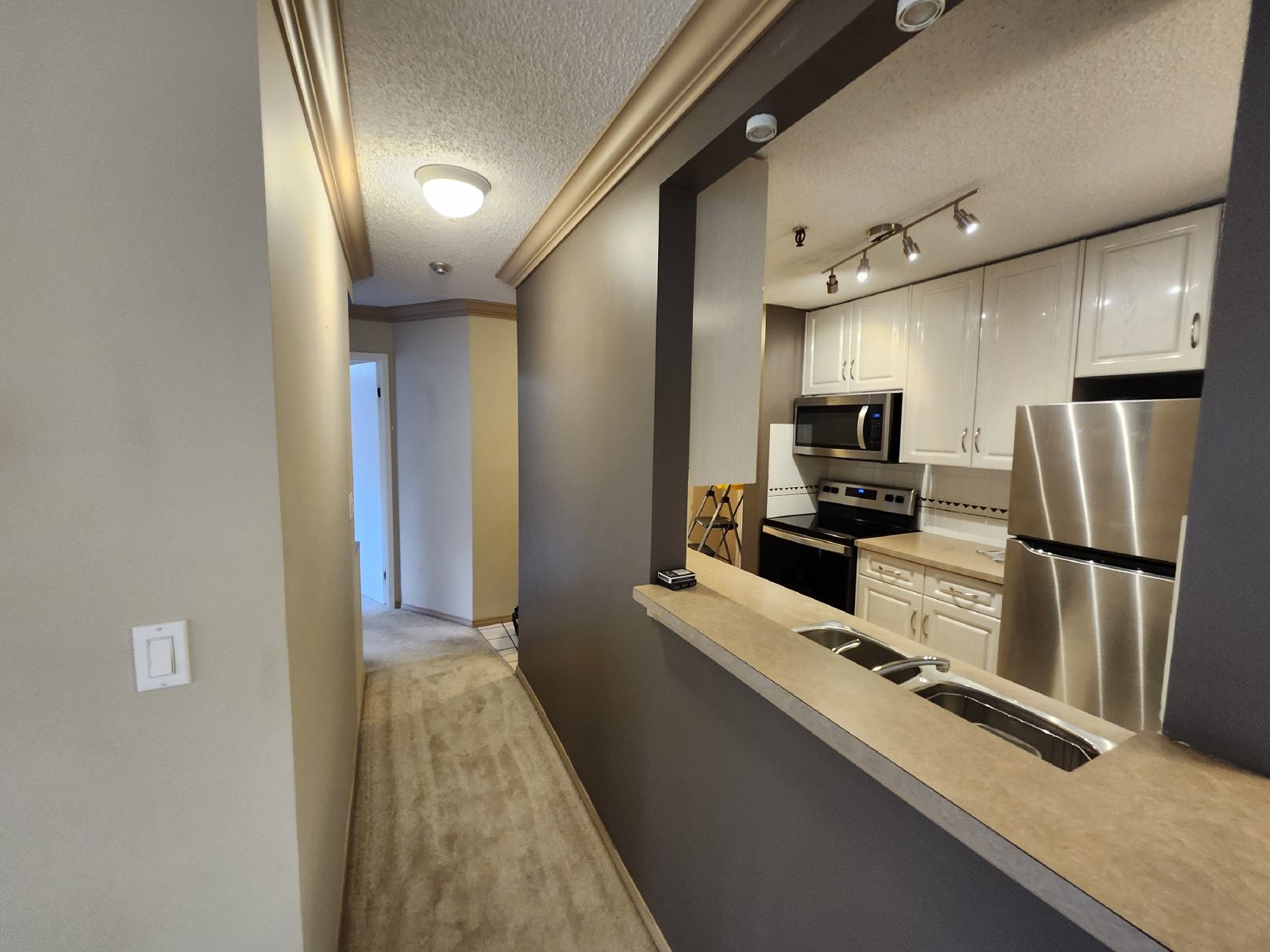 114, 727 56 Avenue SW - 1 property image