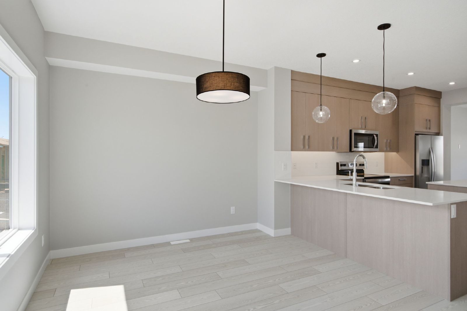 9917 Huxbury Drive Northeast - A property image