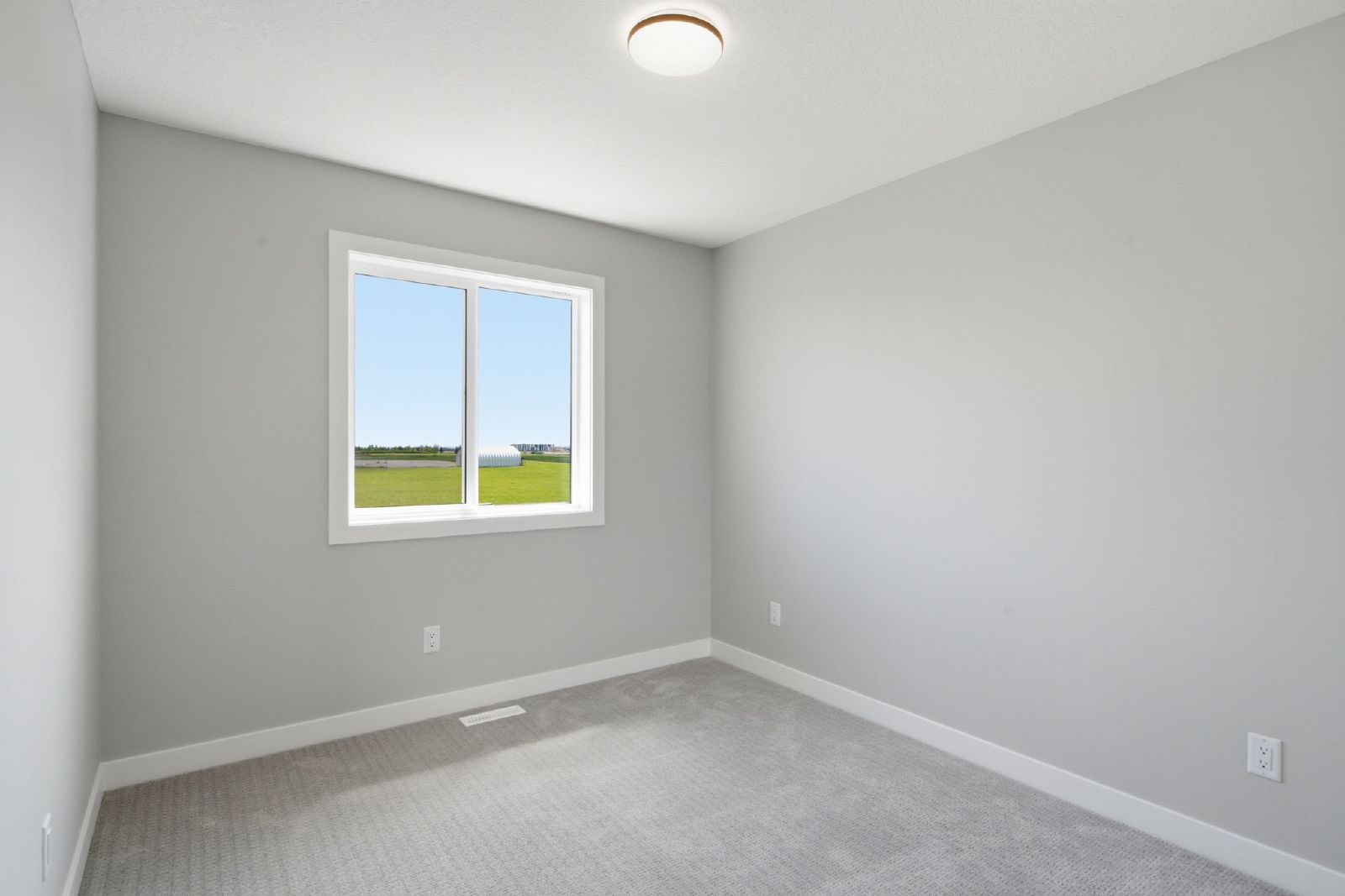 9917 Huxbury Drive Northeast - A property image