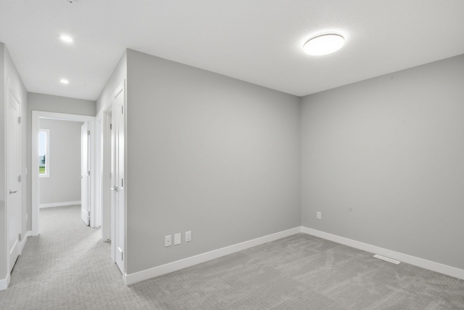9917 Huxbury Drive Northeast - A property image