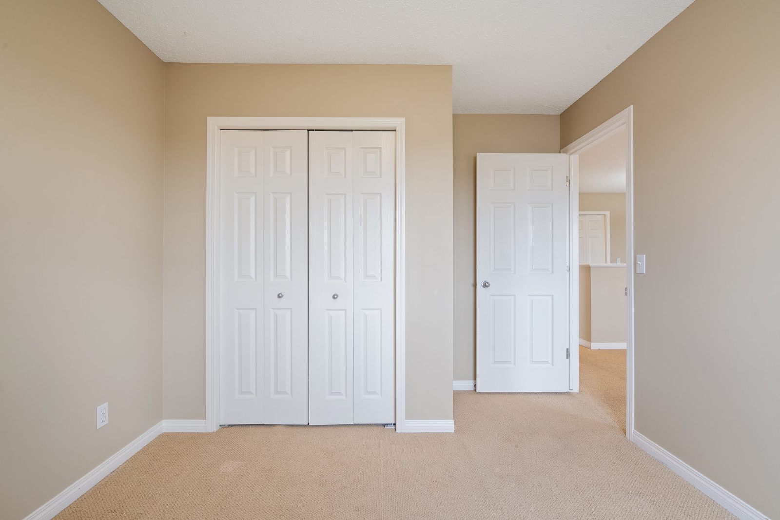 59 Bridlecrest Gdns SW - - property image