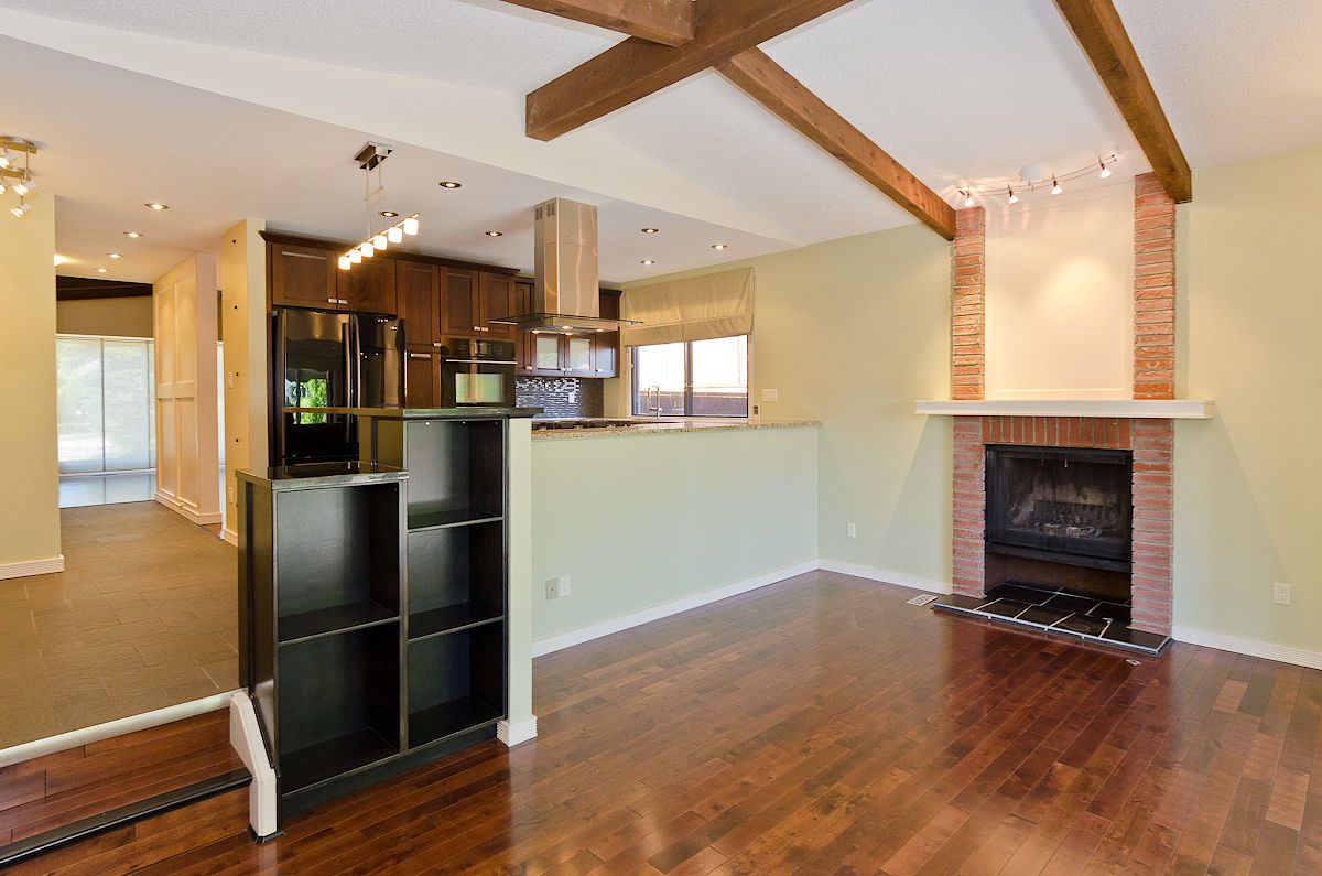 740 Coach Bluff Crescent SW - - property image