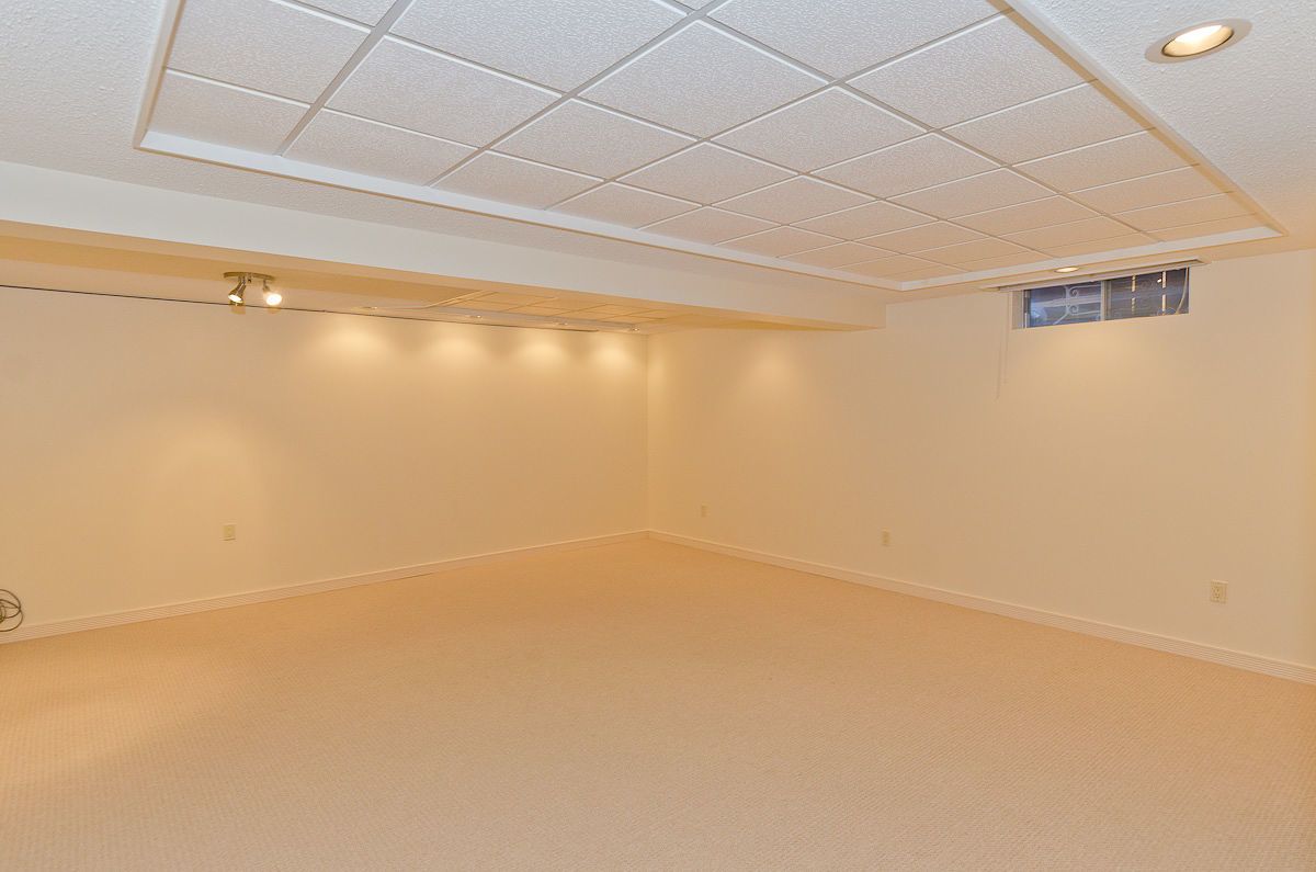 740 Coach Bluff Crescent SW - - property image