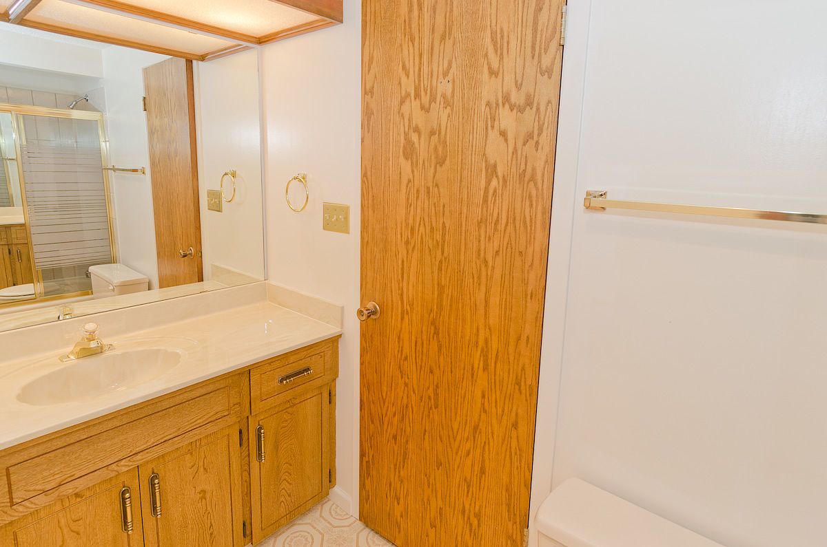 740 Coach Bluff Crescent SW - - property image