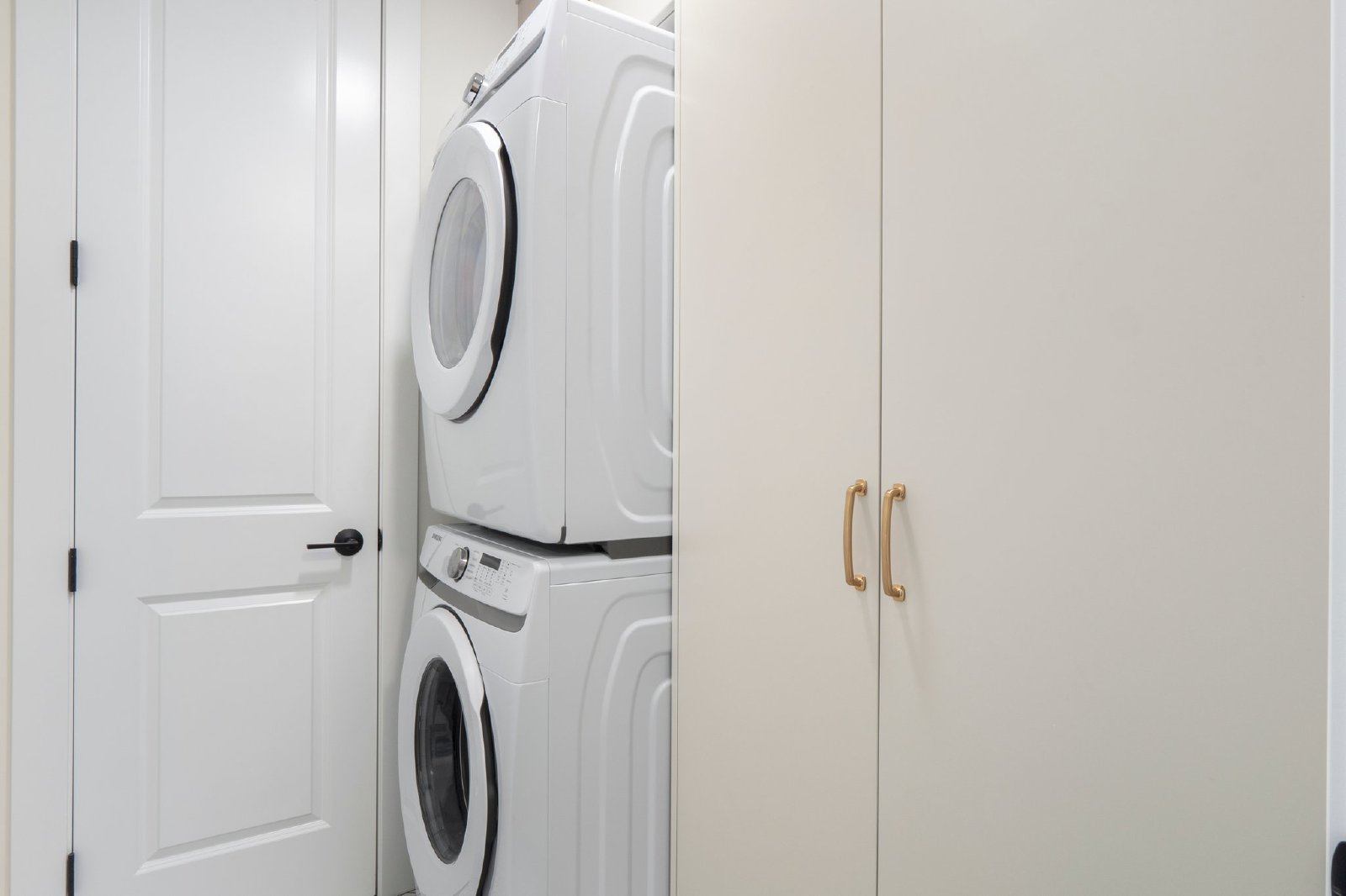 UNIVERSITY DISTRICT - CAPELLA BY BROOKFIELD property image