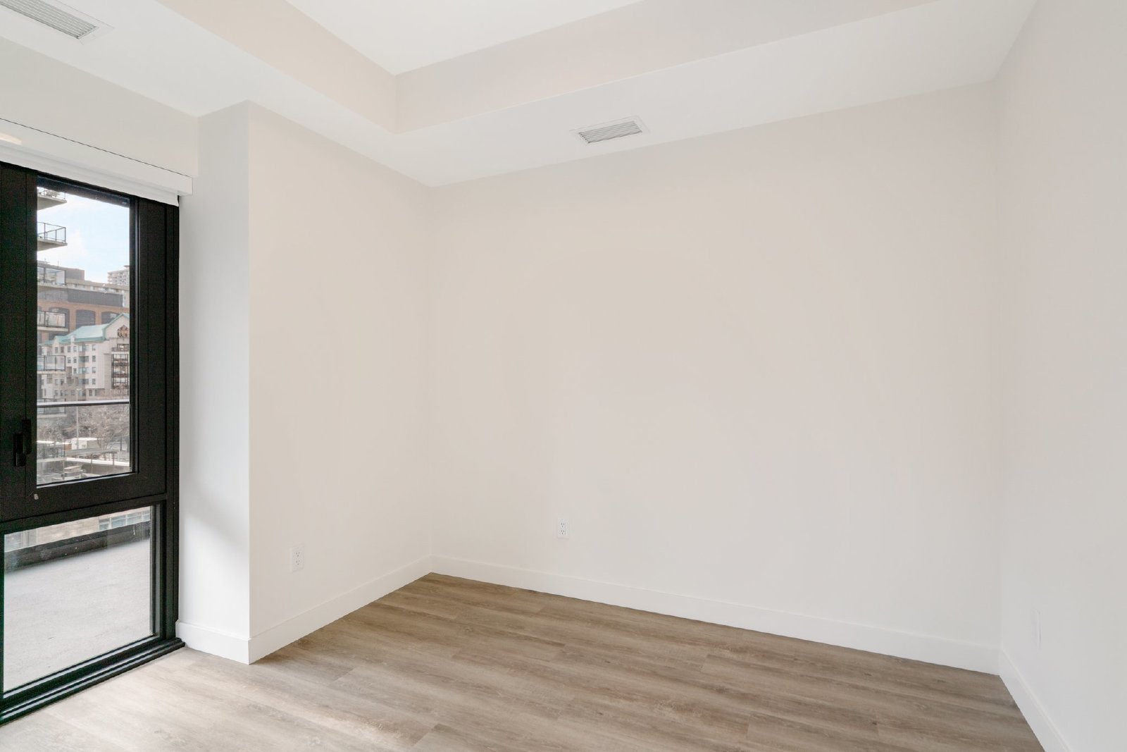 DOWNTOWN - FIRST AND PARK - TWO BED-TWO BATH property image