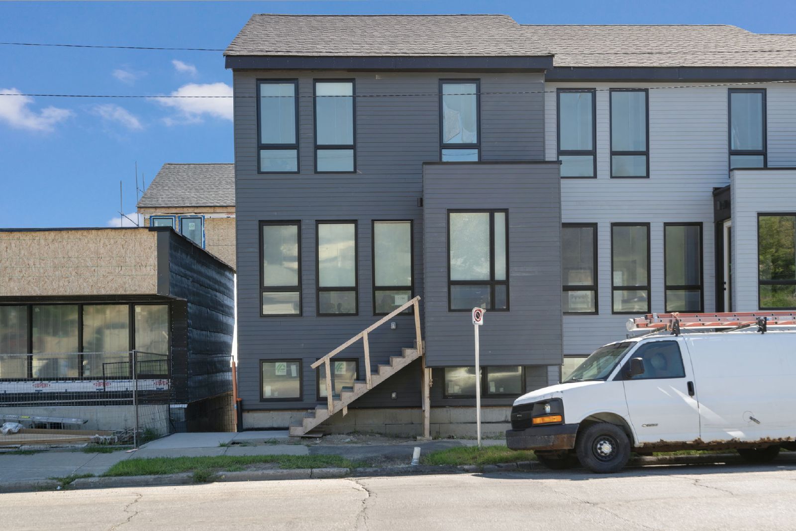 RAMSAY - URBAN CHIC TOWNHOUSE - MOVE IN READY property image