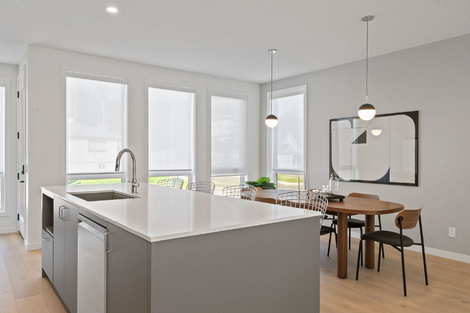 RAMSAY - URBAN CHIC TOWNHOUSE - MOVE IN READY property image