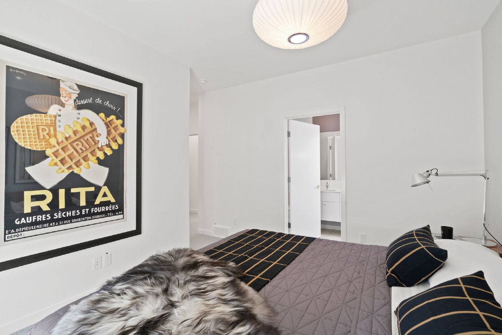 RAMSAY - URBAN CHIC TOWNHOUSE - MOVE IN READY property image