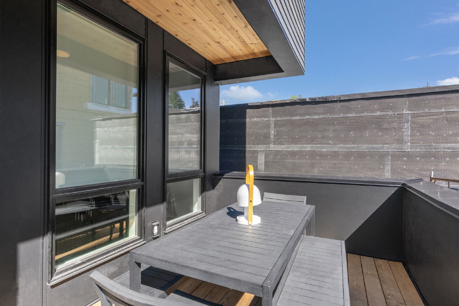 RAMSAY - URBAN CHIC TOWNHOUSE - MOVE IN READY property image