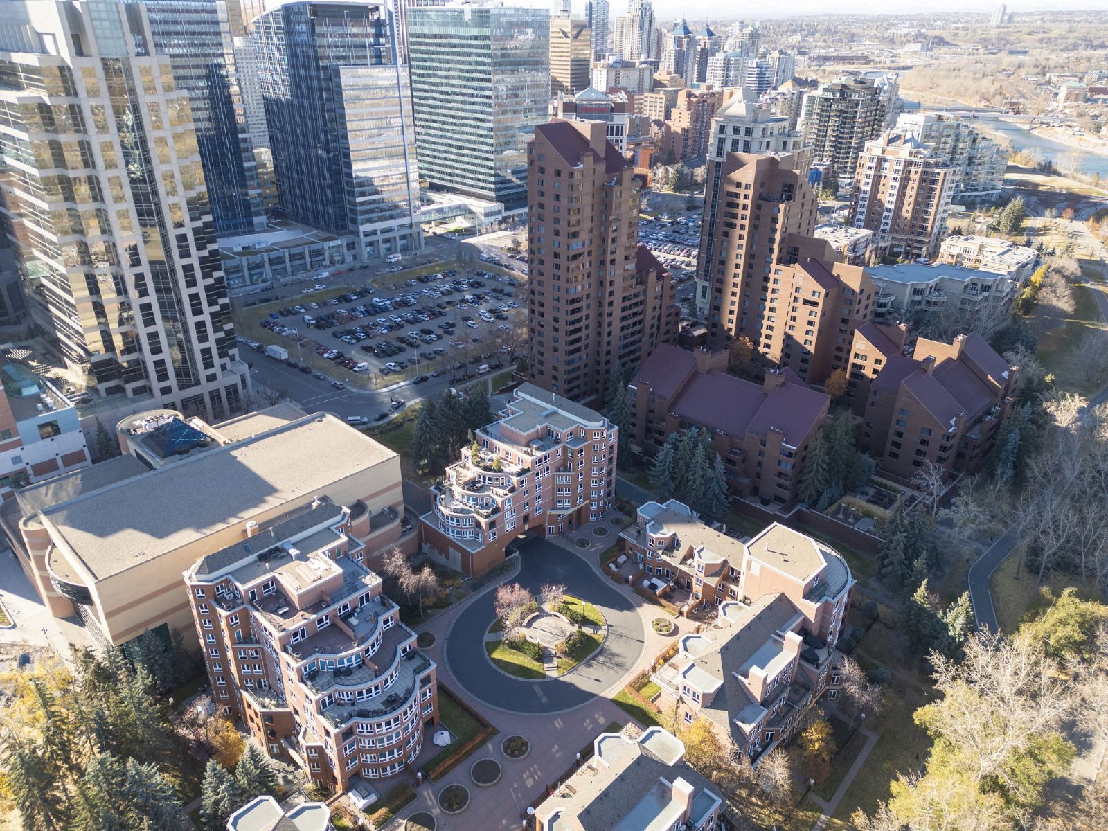 PRINCE'S ISLAND ESTATES - THREE BEDROOM EXECUTIVE FULLY RENOVATED SUIT property image