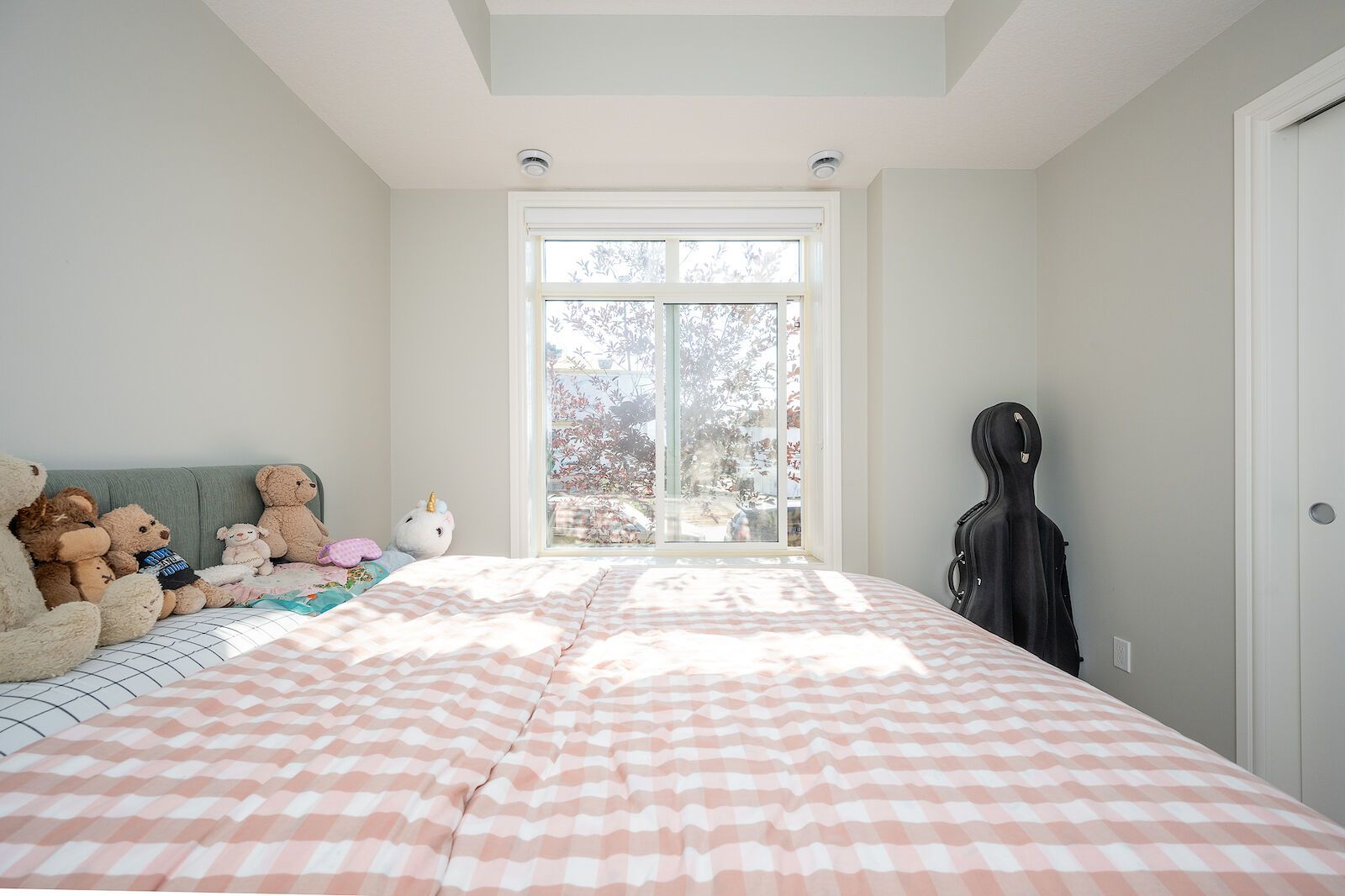 SETON - Bright & Modern 1-Bedroom + Den Townhouse property image