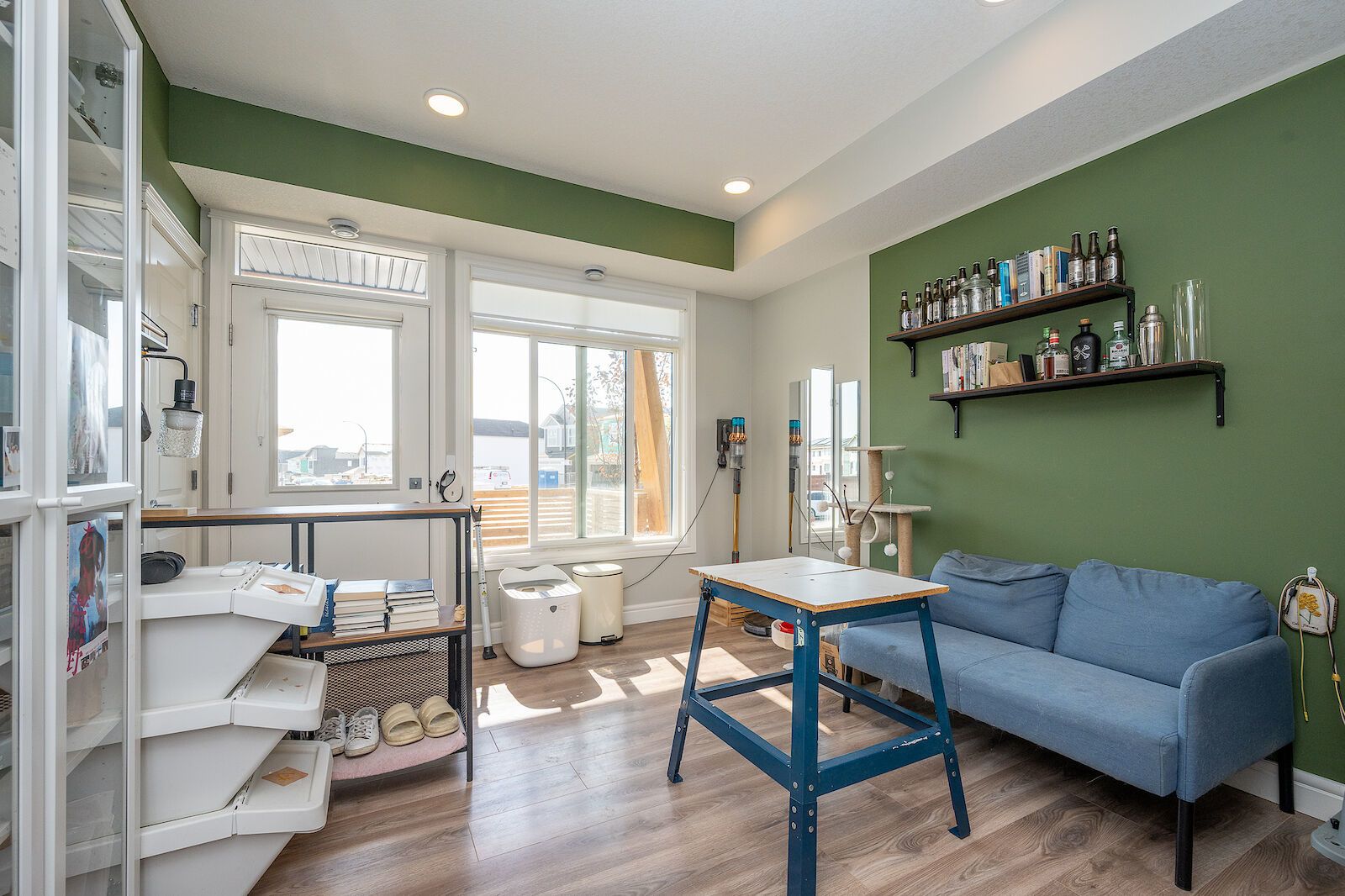 SETON - Bright & Modern 1-Bedroom + Den Townhouse property image