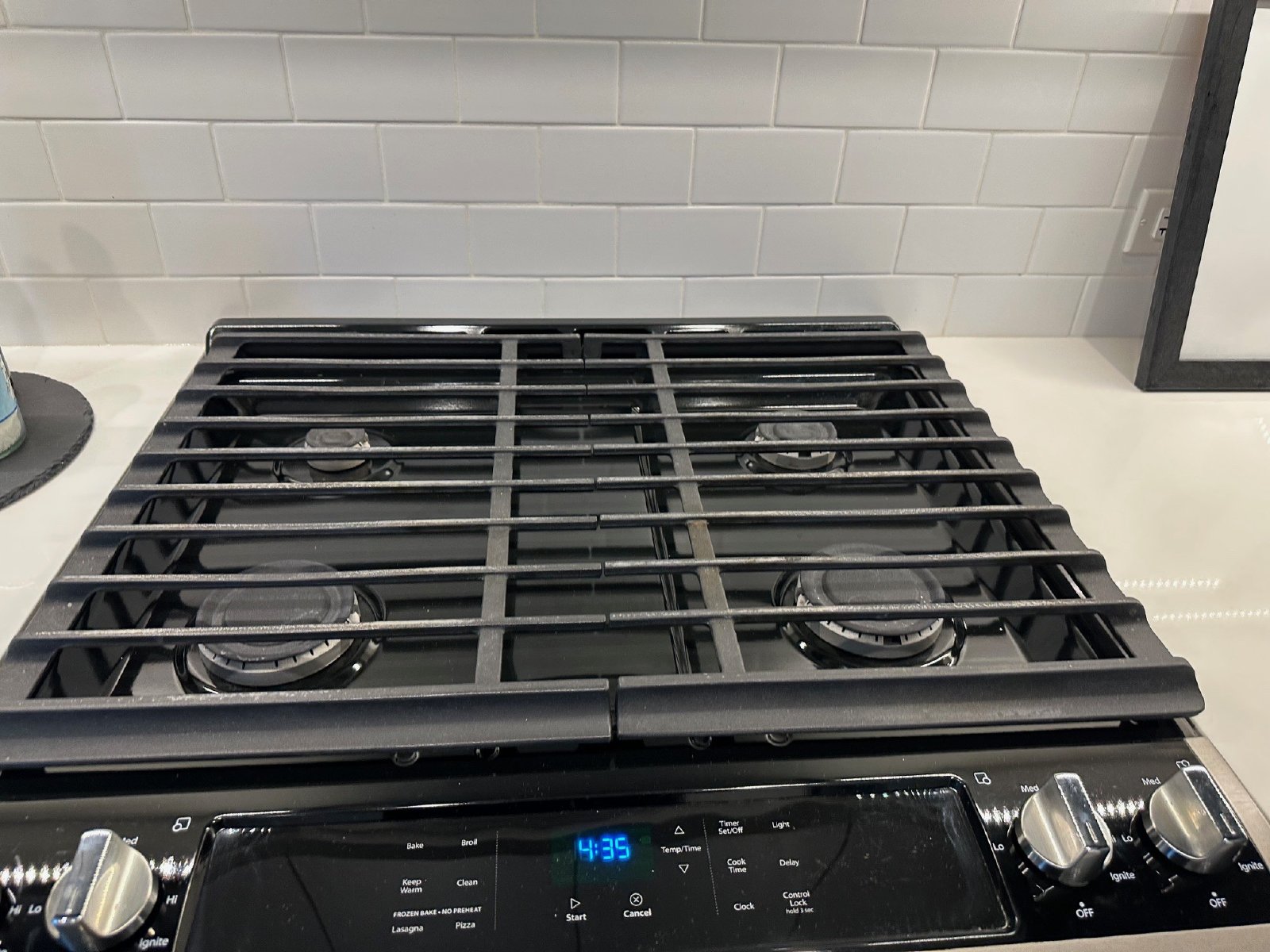 UNIVERSITY DISTRICT - MAIN FLOOR - TWO BEDROOM,TWO BATH property image