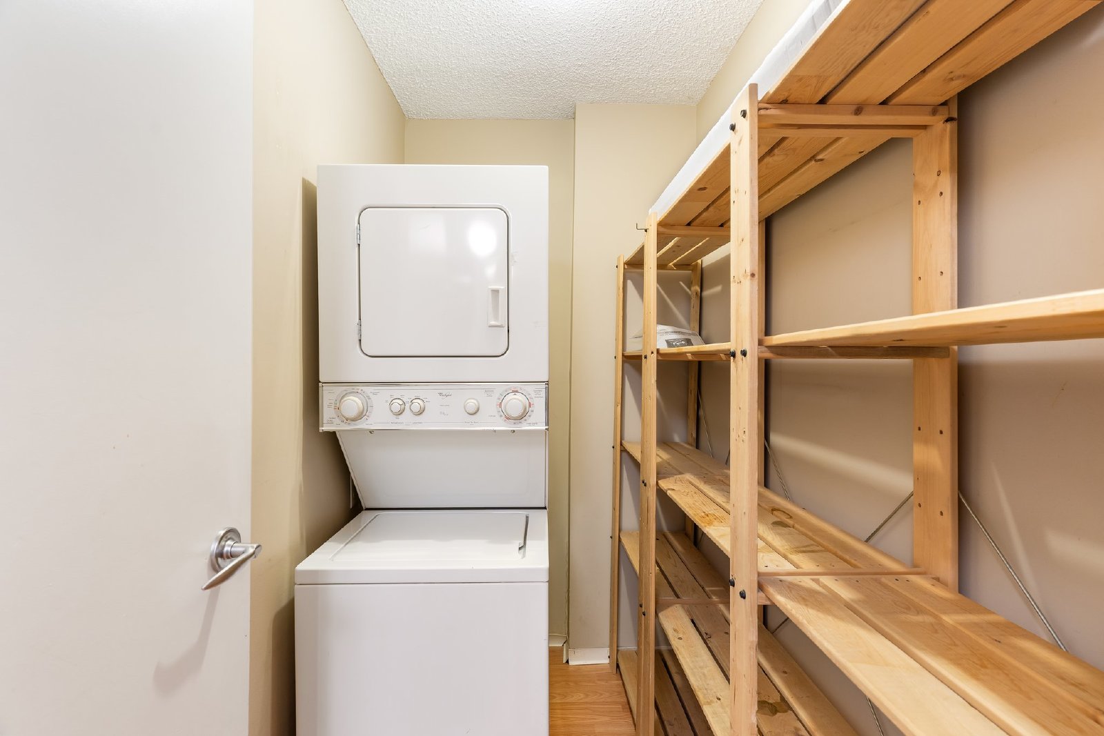 CRESCENT HEIGHTS - One Bed - Main Floor- Underground parking included property image