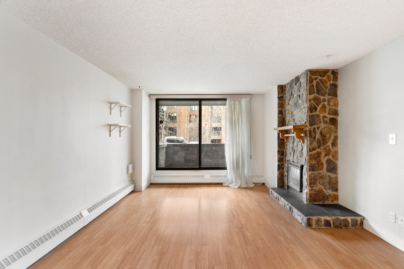 CRESCENT HEIGHTS - One Bed - Main Floor- Underground parking included property image