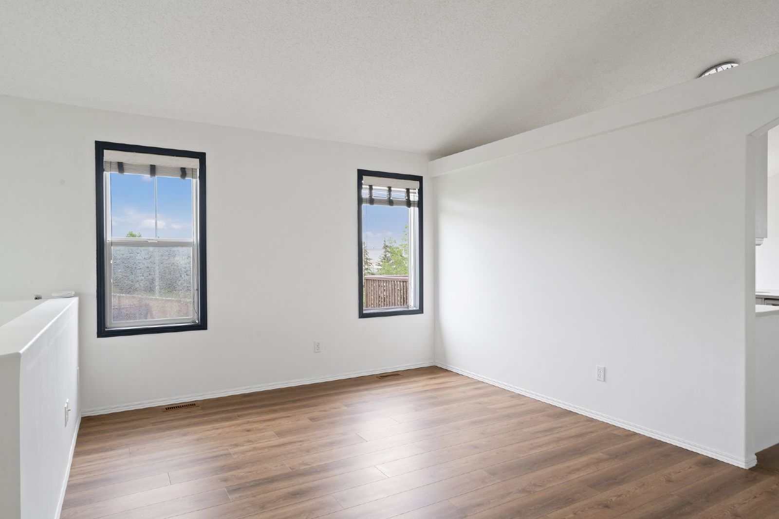 PANORAMA HILLS -HOUSE WITH 3 BEDROOMS AND GARAGE - BASEMENT AVAILABLE property image