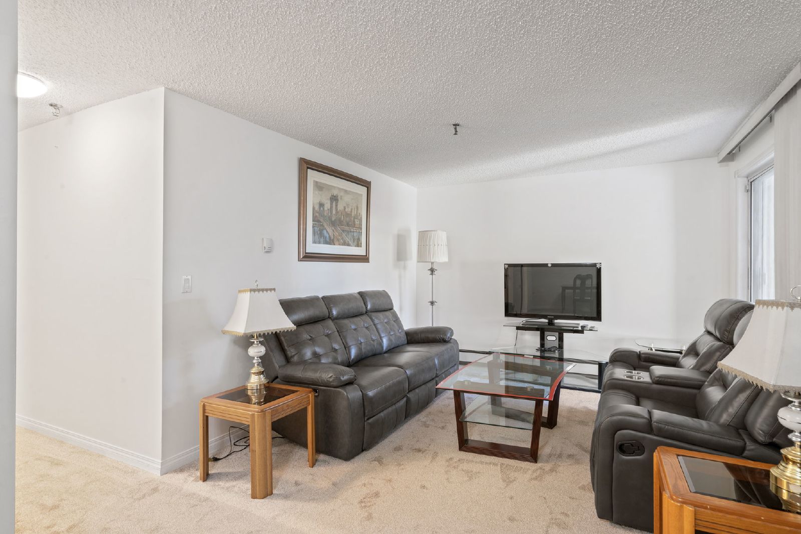 SUNALTA - FURNISHED TWO BEDROOM - IMMEDIATE POSSESSION property image