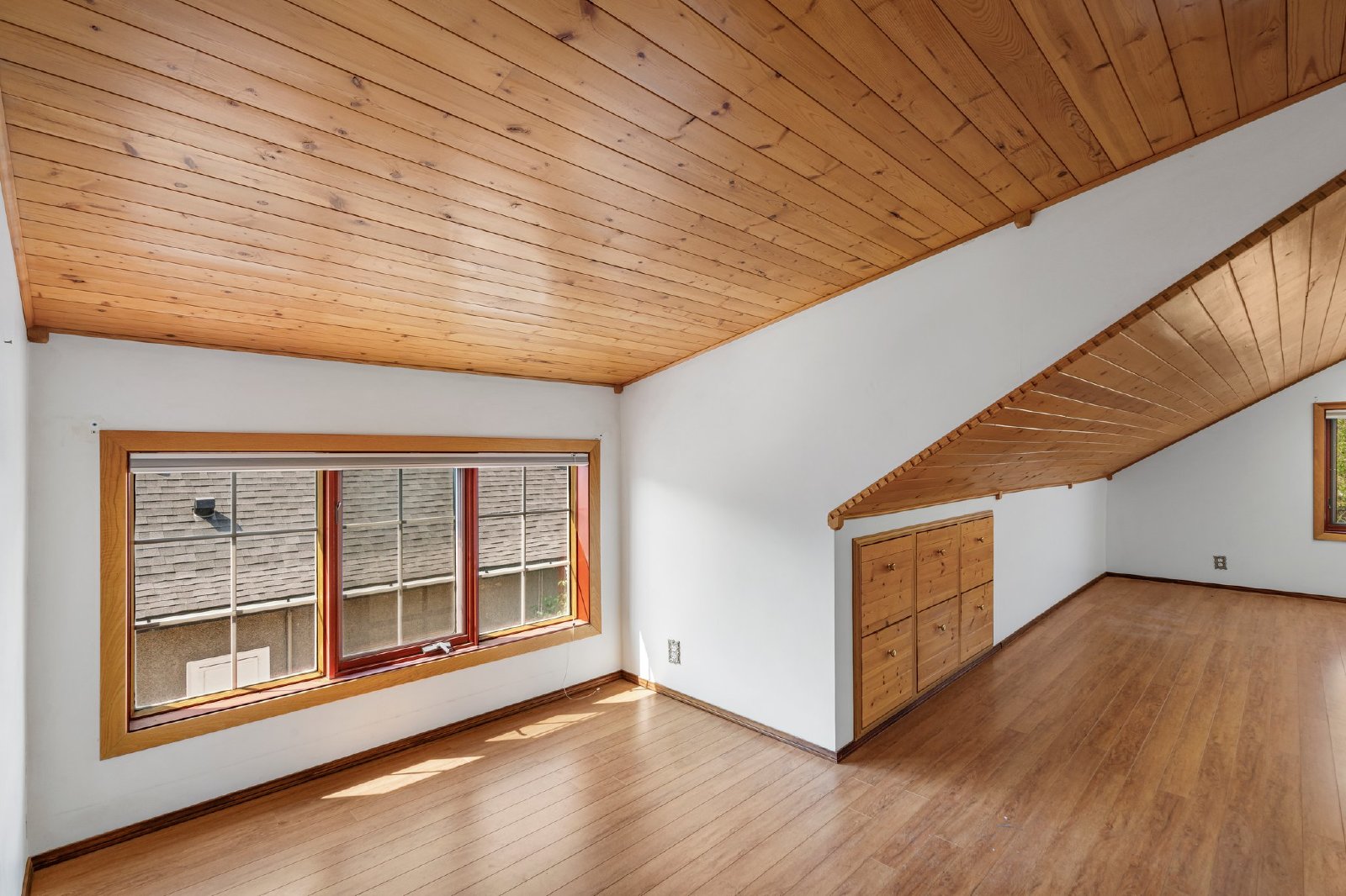 1216 15 Street SW - - property image