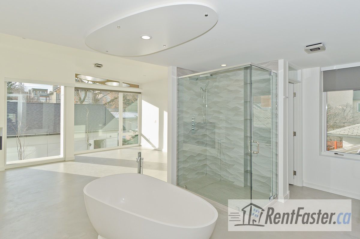 2107 27 Ave SW - - property image