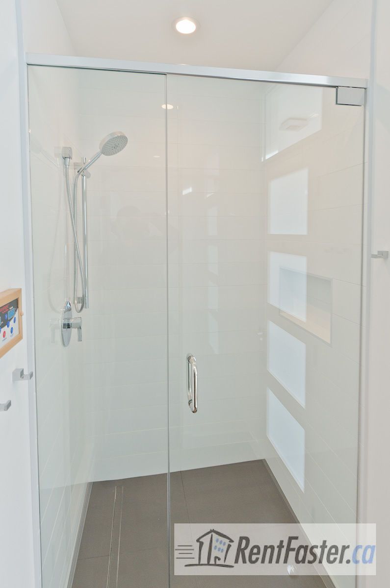 2107 27 Ave SW - - property image