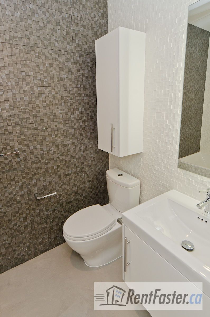 2107 27 Ave SW - - property image