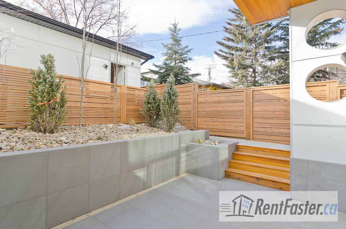 2107 27 Ave SW - - property image