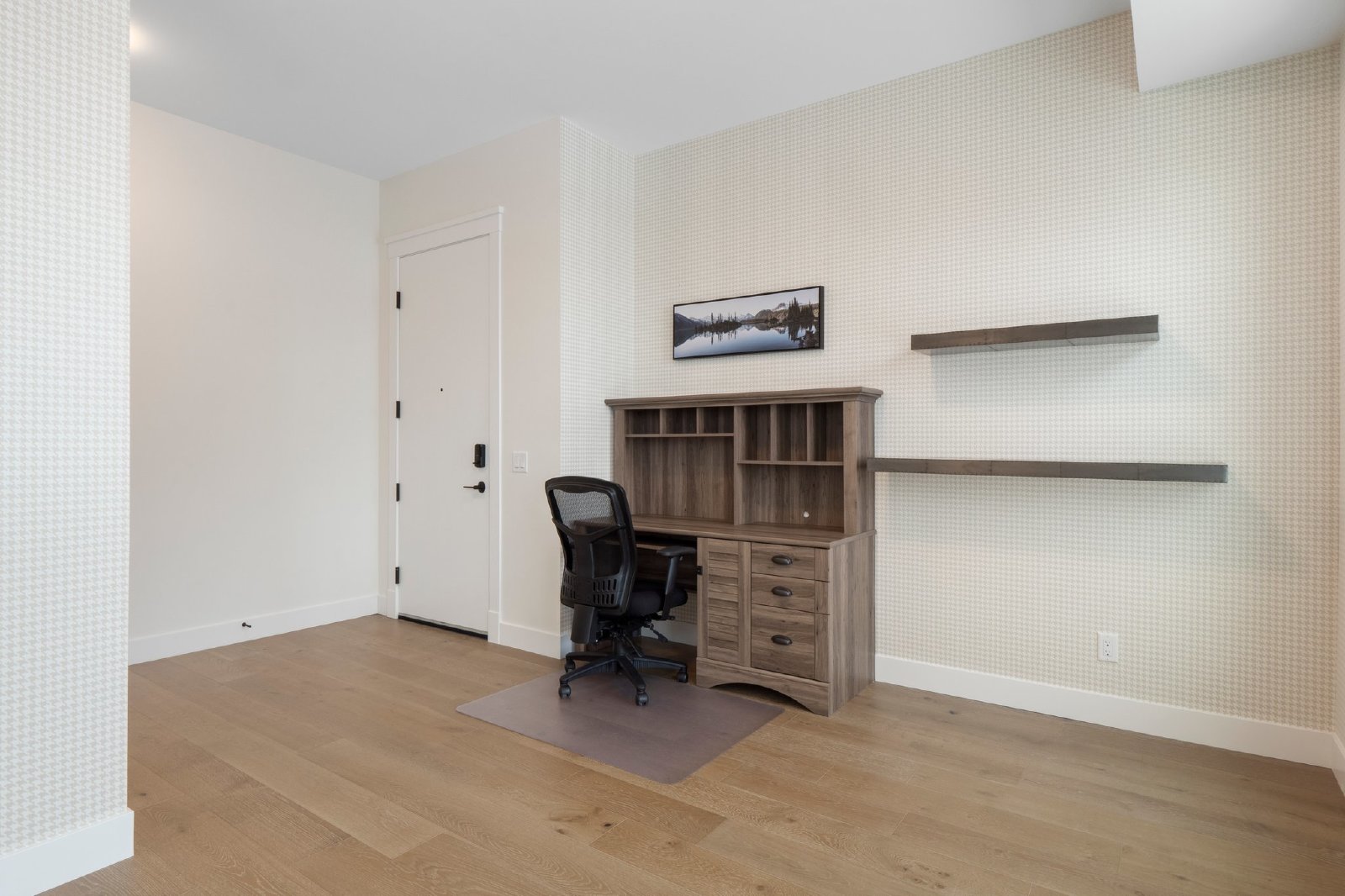 201, 275 Lebel Cres NW - - property image