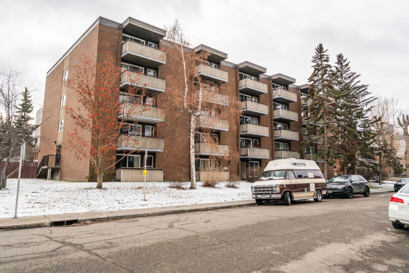 205, 903 - 19 Ave SW - - property image