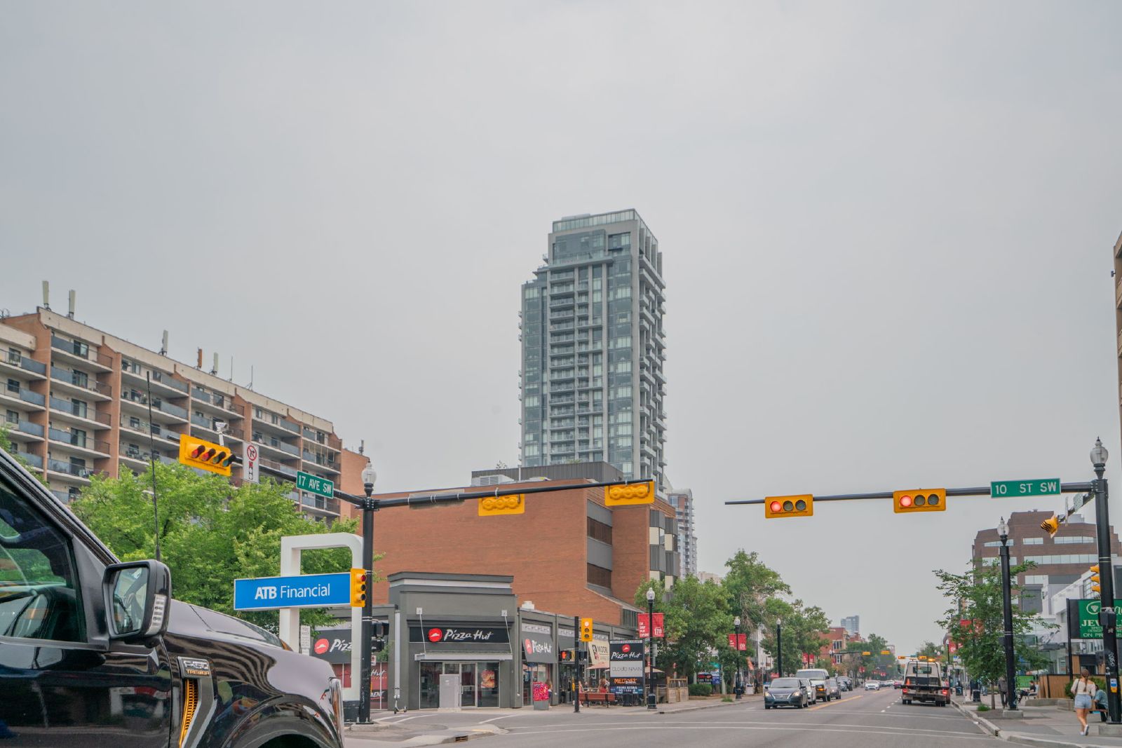 2705, 930 - 16 Avenue SW - 1 property image