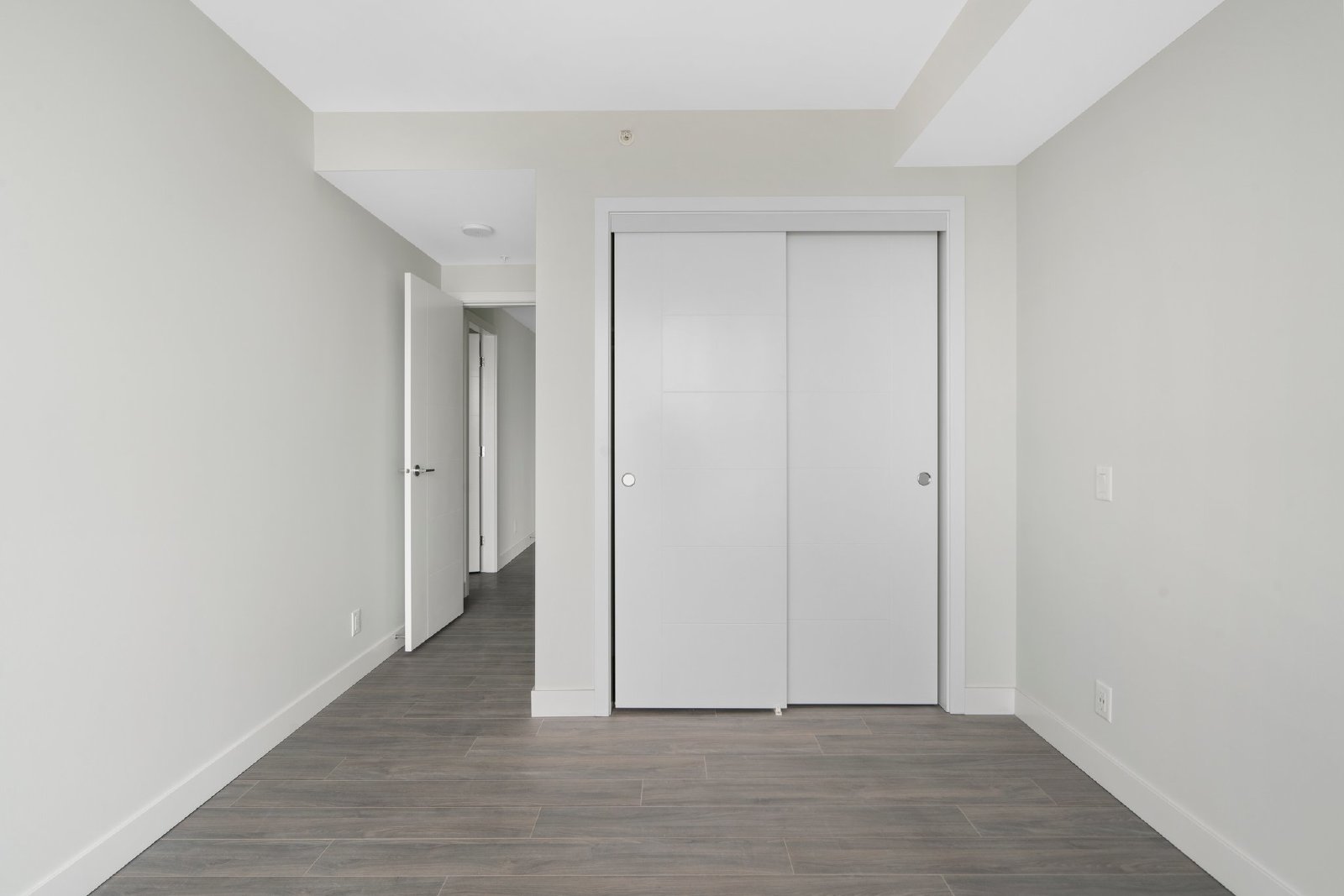 2705, 930 - 16 Avenue SW - 1 property image