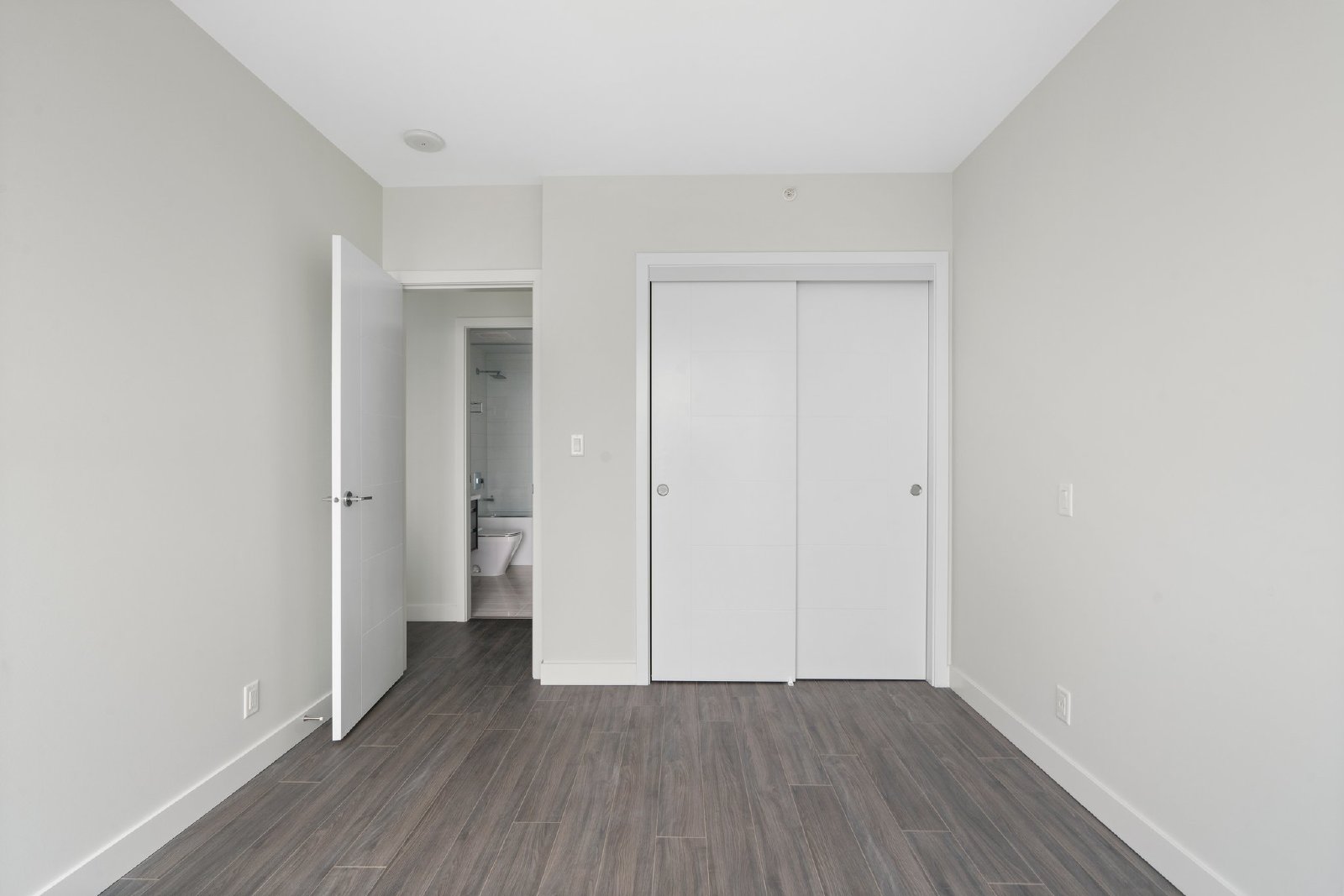 2705, 930 - 16 Avenue SW - 1 property image