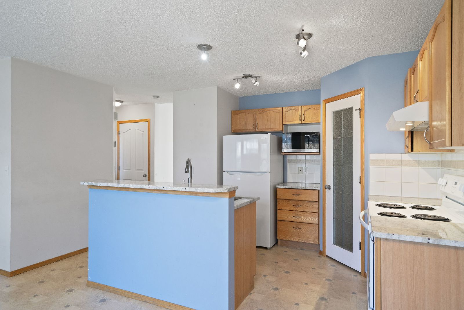 179 Taravista Street NE - 1 property image