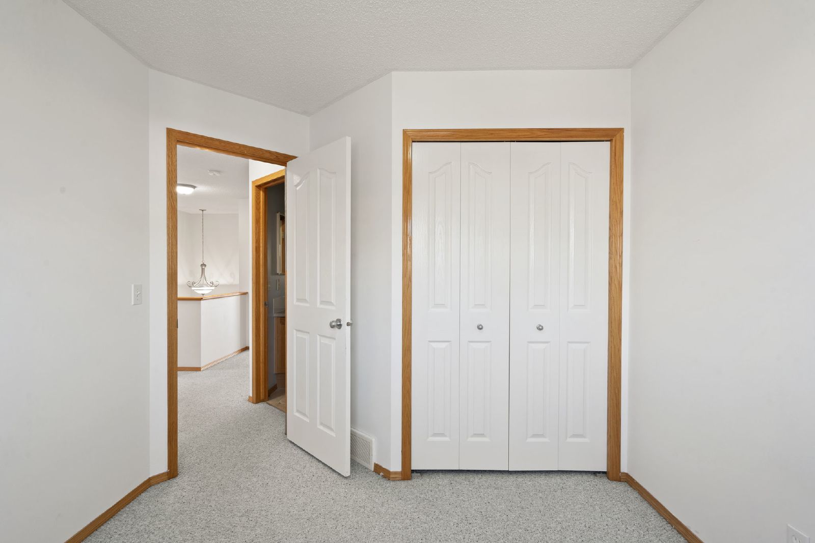 179 Taravista Street NE - 1 property image