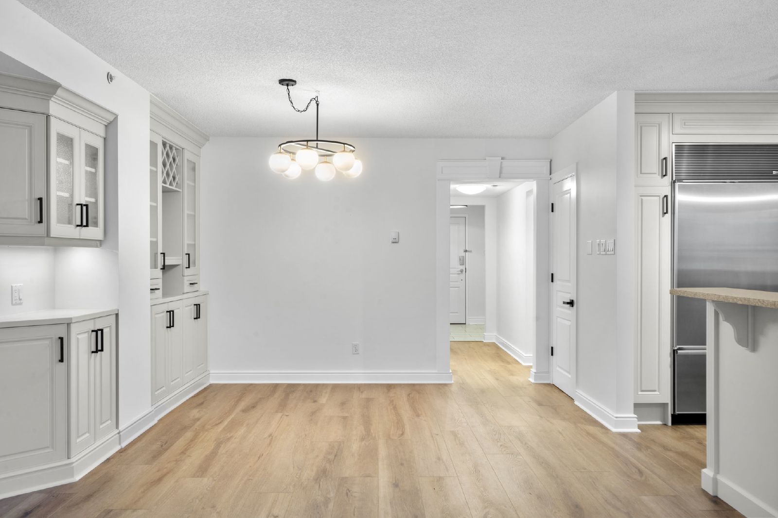 1505, 400 Eau Claire Avenue SW - 1 property image