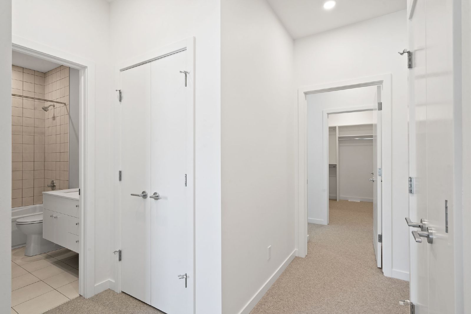 1704 8 Street SE - 1704 property image